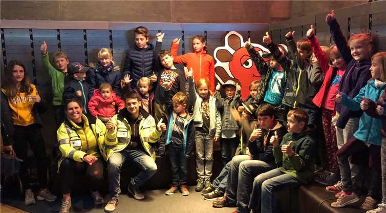 Zahlreiche Kinder im Alter von 6 bis 16 besuchten den Bundesbank Bunker in Cochem-Cond.privat