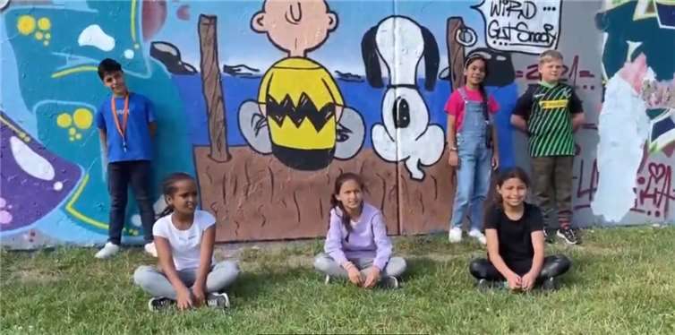 Zahlreiche Kinder und Jugendliche wirkten bei der Video-Show zum Weltkindertag mit, wie dieser Screenshot aus der Show zeigt.Foto: Stadt Andernach