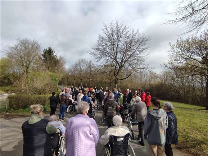 Zahlreiche Menschen waren an den 15 Stationen unterwegs.