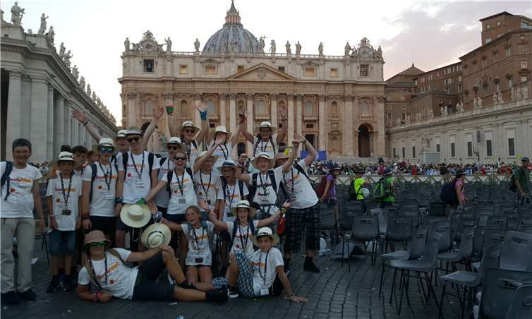 Zahlreiche Ministranten und Betreuer aus Trier nahmen an der internationalen Wallfahrt teil.