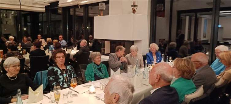 Zahlreiche Mitglieder und Gäste waren der Einladung der Casino-Gesellschaft zur Jahreshauptversammlung am 18. November 2024 im Andernacher Park-Hotel „Am Schänzchen“ gefolgt.  Foto: Beatrix Müllenbach