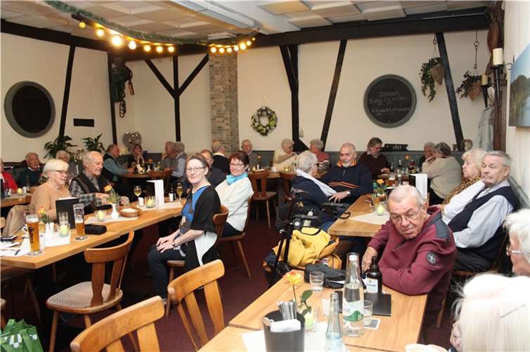 Zahlreiche Mitglieder und viele Gäste auch aus anderen Stadtteilen folgten der Einladung zum Debbekooche-Essen.  Fotos: privat