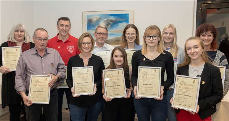 Zahlreiche Mitglieder wurden für ihre Vereinstreue ausgezeichnet. Fotos: privat