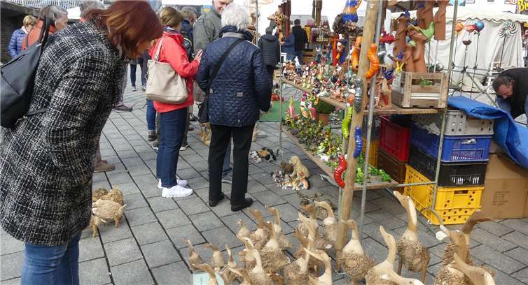 Zahlreiche Oster- und Frühlingsaccessoires lockten u. a.in Form von schmucken Kunst- und Handwerksarbeiten.