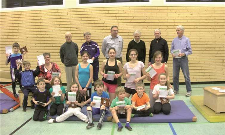 Zahlreiche Sportler der Turnerjugend bekamen das Deutsche Sportabzeichen verliehen.privat