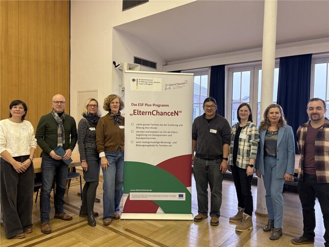 Zahlreiche Vertreterinnen und Vertreter aus unterschiedlichsten Bereichen konnten sich bei der diesjährigen Netzwerkkonferenz über spannende Themen austauschen. Foto: Zoe Mertz/Stadt Mayen