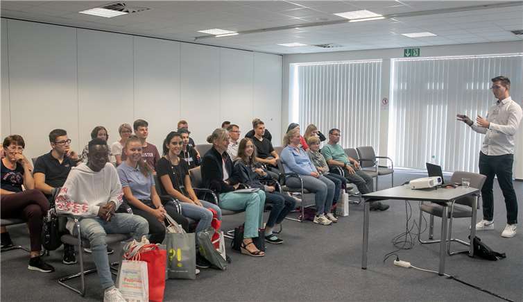 Zahlreiche Vorträge zu den unterschiedlichsten Themen zeigten den interessierten Schülerinnen und Schüler die Ausflugsmöglichkeiten auf.