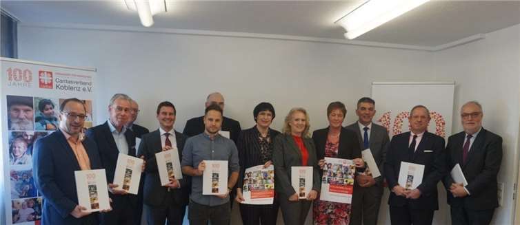 Zahlreiche Weggefährten der Koblenzer Caritas waren zur Vorstellung des Jubiläumsjahres gekommen.STUKO