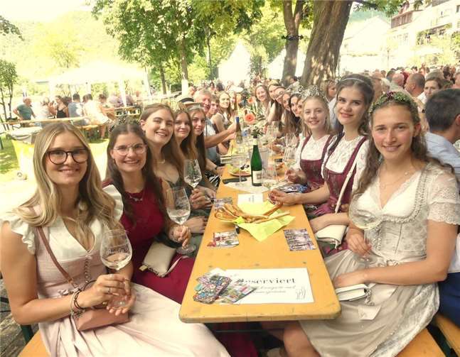 Zahlreiche Weinmajestäten aus der Moselregion machten zum Bruttiger Winzerfest ebenfalls ihre geschätzte Aufwartung.