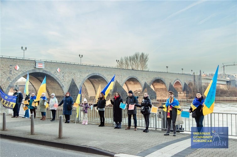 Zeichen der Solidarität an der Balduinbrücke.