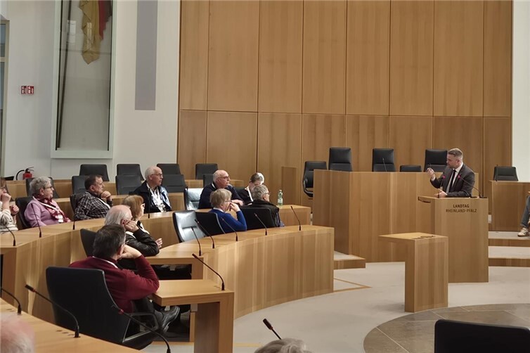 Ziel der Fahrt war es, politische Abläufe vor Ort erlebbar zu machen und den direkten Austausch zwischen Bevölkerung und Landespolitik zu fördern.  Foto: privat