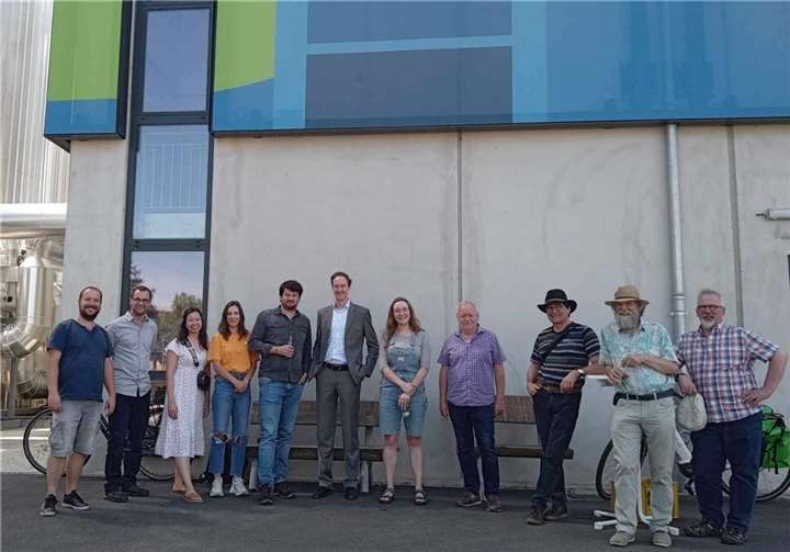 Ziel des Besuchs von Landtagsmitglied Fabian Ehmann war neben dem energiepolitischen Austausch auch die Besichtigung des neuen Kunstkraftwerkes der Ahrtal-Werke.  Foto: Ahrtal-Werke