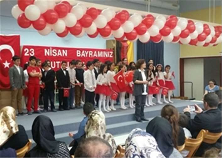 Ziel des von Nevin Batmaz organisierten Festes war es auch, die Eltern zum Engagement in den Schulgremien zu motivieren.