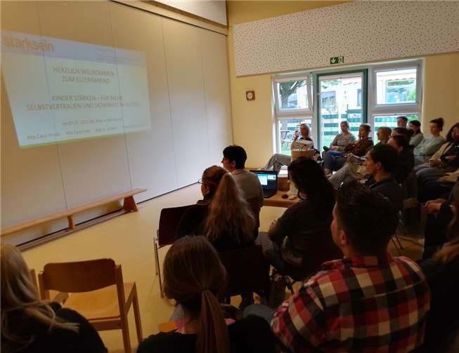 Ziel war es Eltern praktische Tipps zu geben, wie sie das Selbstvertrauen und die Sicherheit ihrer Kinder im Alltag fördern können.Foto: privat
