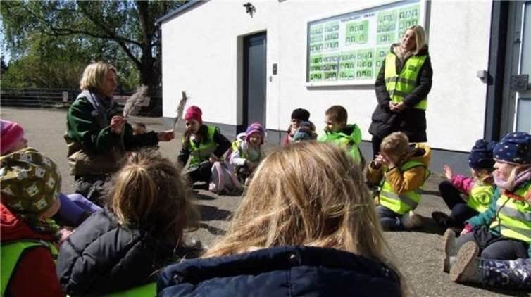 „Zoologie zum Begreifen!“ stand auf dem Programm. Fotos: Haus für Kinder Vallendar