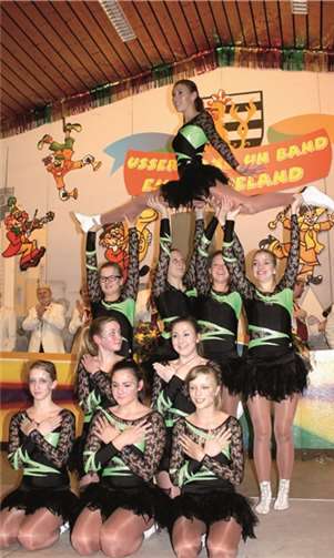 Zu Hits von Lady Gaga ging es hoch hinaus beim Showtanz der „Tanzmäuse“.