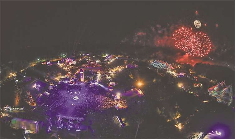 Zu den Höhepunkten des Techno-Festivals gehörte sicherlich auch das große Feuerwerk.