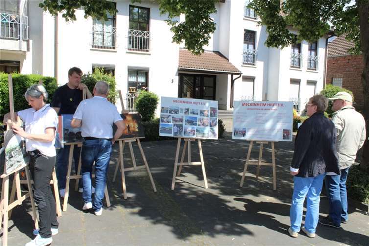 Zu den regionalen Ausstellern gehörte auch der Verein „Meckenheim hilft e.V.“.