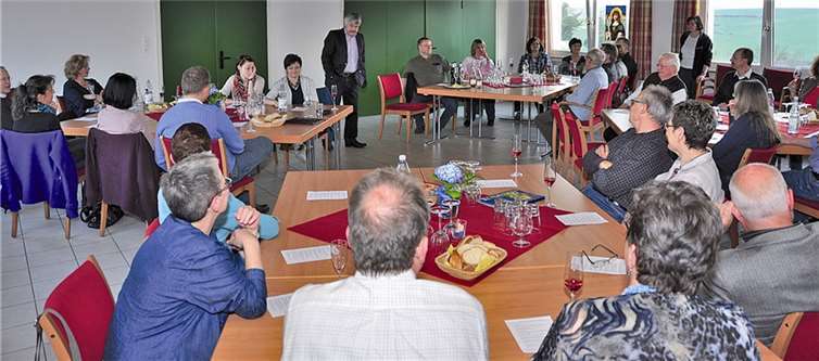 Zu einem Ehrenamtsabend ganz besonderer Art durfte der Vorsitzende des Pfarrgemeinderates St. Genovefa Obermendig die Ehrenamtlichen der Pfarrei begrüßen. privat