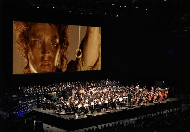 Zu einem Erlebnis wird es am 4. Dezember in der LANXESS arena in Köln kommen. Der Kinofilm „Der Herr der Ringe“ wird zu einem multimedialen Abenteuer. Foto: Gerrit Cramer