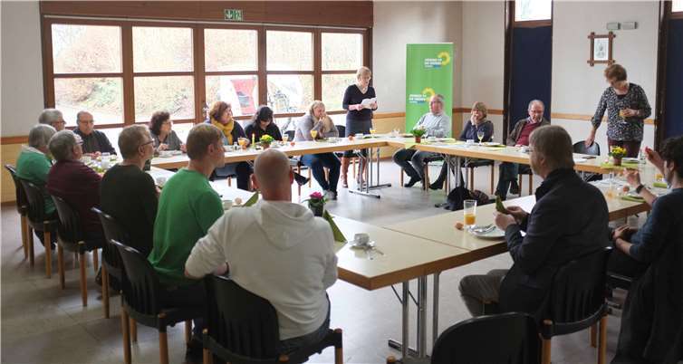 Zu einem Neujahrsfrühstück kamen Mitglieder und InteressentInnen des Ortsverbandes von Bündnis 90/Die Grünen zusammen. Foto: privat