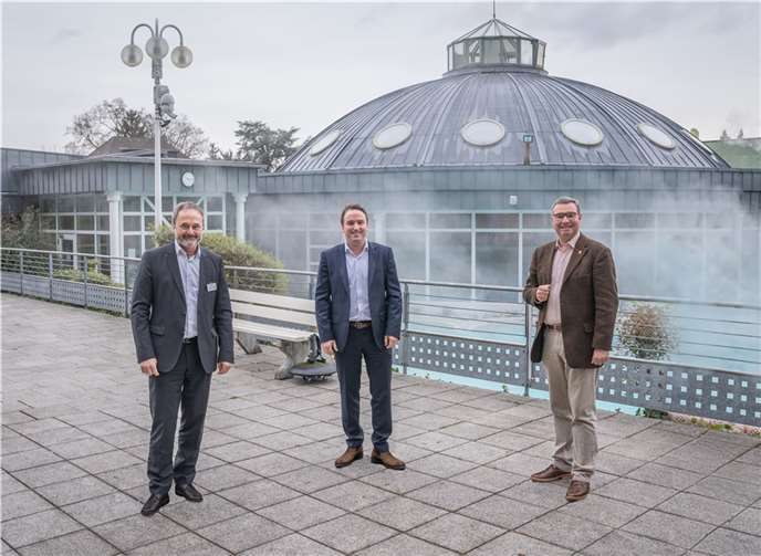 Zu einem gemeinsamen Austausch über die Zukunft der Römer-Thermen Bad Breisig traf sich der Erste Kreisbeigeordnete Horst Gies MdL mit Marcel Caspers, Bürgermeister der Stadt Bad Breisig, und Bernd Schmitz, Geschäftsführer der Römer-Thermen. Foto: Bernhard Risse/Kreisverwaltung Ahrweiler. Foto: Bernhard Risse/Kreisverwaltung Ahrweiler