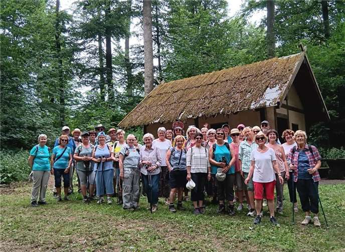 Zu einer 8 km langen Wanderung nach Bassenheim konnte der Eifelverein Andernach 40 Teilnehmer und Teilnehmerinnen begrüßen. Start war am Parkplatz „Sackenheimer Höfe“. Foto: privat