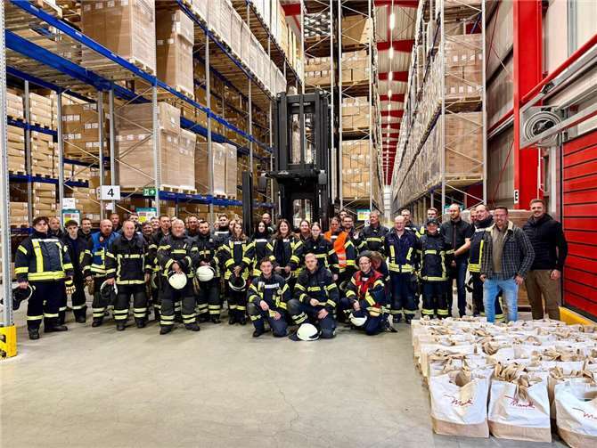 Zu einer gemeinsamen Übung fanden sich kürzlich die Freiwilligen Feuerwehren Dernbach und Raubach zusammen.