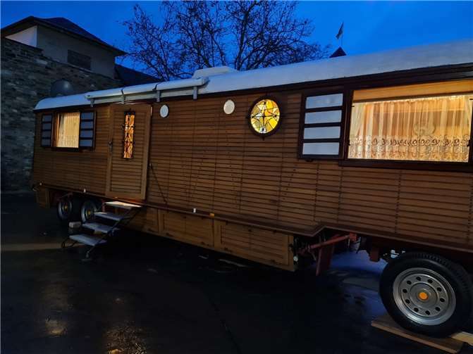 Zu finden ist der Zirkuswagen bei der ZuvAHRsicht am Ahrtor Parkplatz. Foto: privat