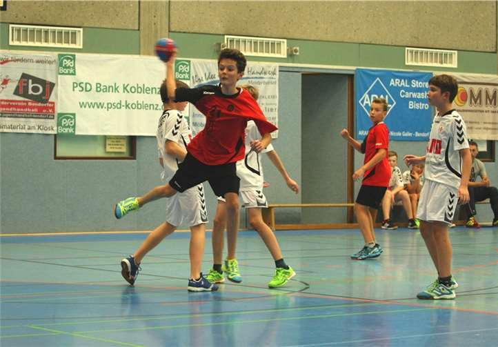 Zu hektisch verliefen viele Angriffe der D1-Jugend der JSG Bendorf/Vallendar gegen den TV Güls. Auch die Verteidigung war diesmal nicht so sattelfest. privat