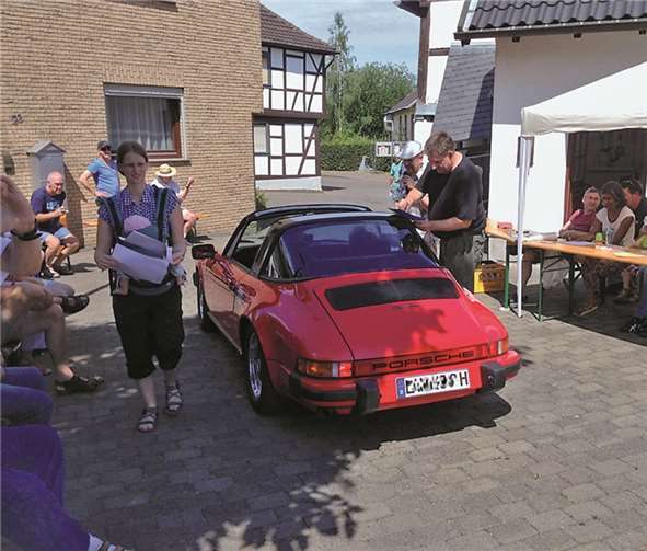 Zu jedem Fahrzeug gab es Hintergrundinformationen und Interviews mit den Besatzungen. privat