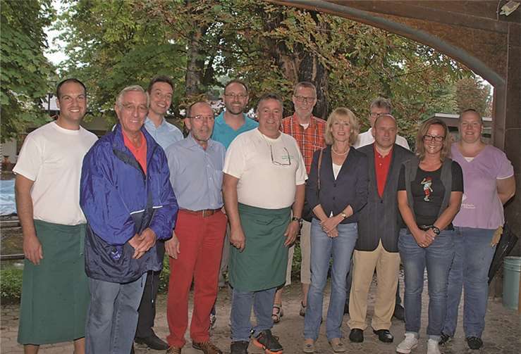 Zufrieden mit dem zweiten Pfaffendorfer Sommerfest waren die Vertreter der sieben Vereine, und auch Bürgermeisterin Marie-Theres Hammes-Rosenstein unterhielt sich bestens. US