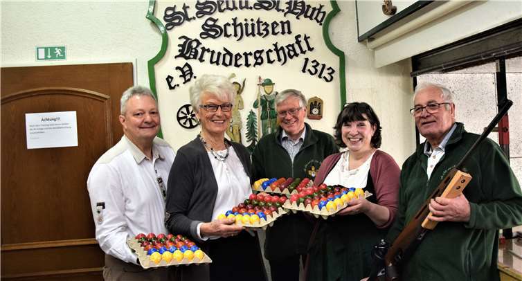 Zufriedene Gesichter (von links): Walter Hohnerbach, Kerstin Klier, Karl Steier, Hannelore Enders und Heinz Krupp.