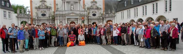 Zufriedene Gesichtsmienen geben die positive Stimmung und Erlebniswelt der weit mehr als 200 Matthiaspilger wieder. Foto: Guido Dietrich