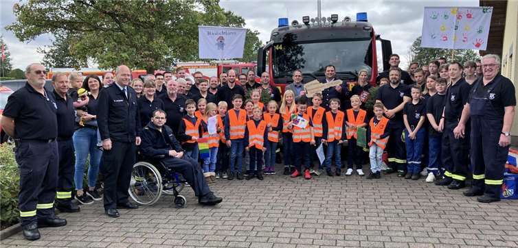 Zukunft gesichert: Marienrachdorf gründet Bambini Feuerwehr und modernisiert Fahrzeugflotte. Foto: Tim Heidrich