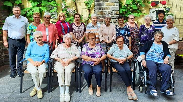 Zum 50-jährigen Jubiläum traf sich die ehemalige Dieblicher Frauenturngruppe im Vereinslokal Pistono.  Foto: Eduard Brust