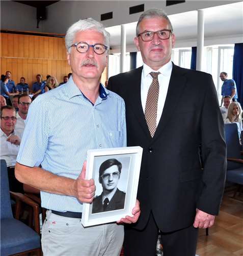 Zum Abschied gab es für Brandscheidt auch eine Erinnerung an seine Anfänge bei der Polizei.