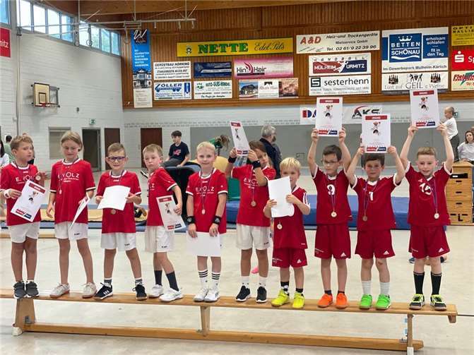 Zum Abschluss bekam jedes Kind eine Urkunde und Medaille.  Foto: privat