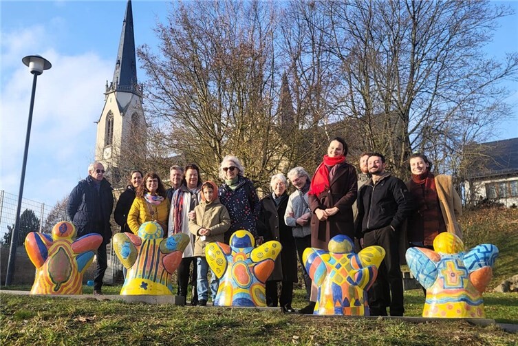 Zum Abschluss ded Projektes „Demokratie leben!“ wurdedn die Keramikfiguren nun feierlich enthüllt. Foto:Christian Heller