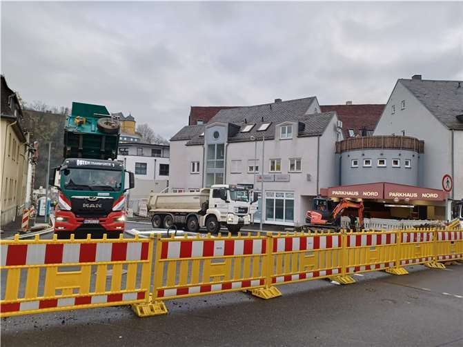 Zum Abschluss der Arbeiten an der Bahnhofstraße und der Wallstraße muss der Kreuzungsbereich Wilhelm-Mangels-Straße und Freiherr-vom-Stein-Straße für etwa drei Wochen komplett gesperrt werden. Beginn der Sperrung ist am 27. November.  Foto: VG Montabaur / Christina Weiß)