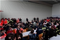 Zum Abschluss der Übung trafen sich alle Beteiligten in Urbach. 