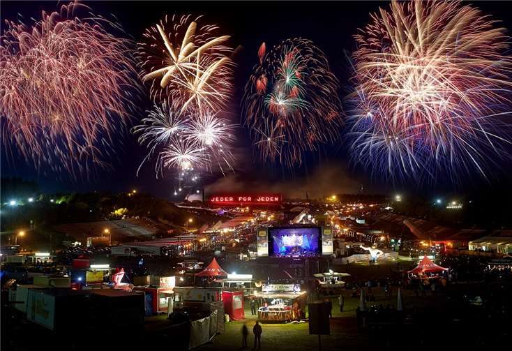 Zum Abschluss der Veranstaltung wird es wieder ein bezauberndes Feuerwerk geben. ADAC Mittelrhein