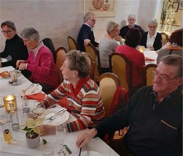 Zum Abschluss des Tages trafen sich Wanderer und Nicht-Wanderer im Vereinslokal zum geselligen Beisammensein. Foto: privat