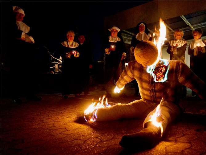 Zum Abschluss fand der „Nubbel“ sein verdientes Ende.