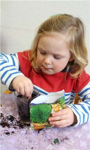 Zum Abschluss gab es eine Vernissage für alle Eltern bei der die Kinder ihre selbst gemachten Kunstwerke vorgestellt haben. Privat