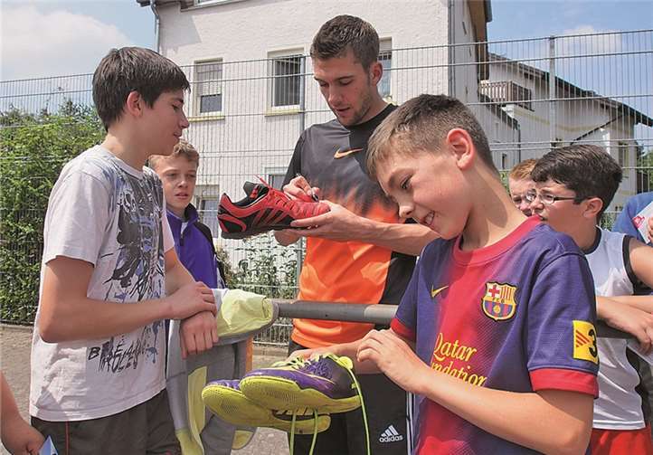 Zum Abschluss gab es für jeden noch ein Autogramm von Stefan Bell.  privat