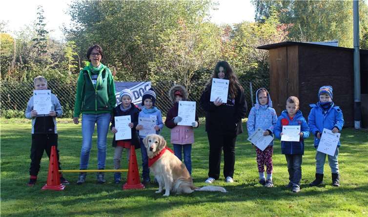 Zum Abschluss gab es noch eine Urkunde mit Fotos.  Foto: privat