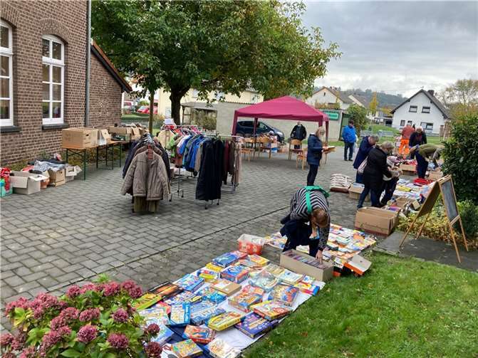 Zum Abschluss wurde ein Flohmarkt veranstaltet. Fotos: privat