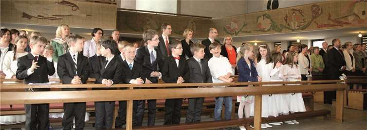 Zum Dankamt traf sich der erste Schwung der Kommunionkinder der Pfarrei Wachtberg in der Kirche.StF