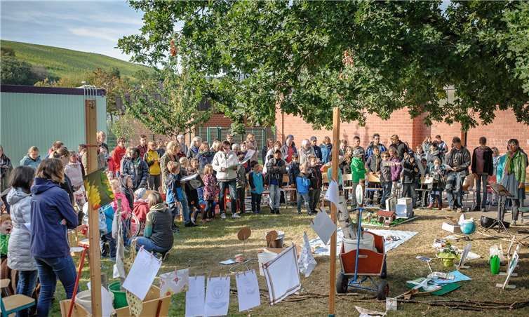 Zum Erntedank-Gottesdienst wählte das Vorbereitungsteam ein allgegenwärtiges Thema.Foto: Ingo Görres